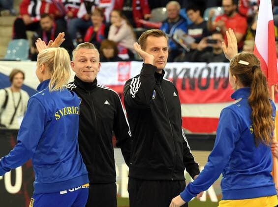 Sweden vs Poland Handball Women World Cup in Germany Season 2017 2018 Bietigheim Bissingen EgeTrans Arena 2 12 2017 The German referees v left Robert Schulze and Tobias Tönnies