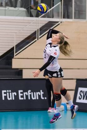 Friederike Brabetz Black White Erfurt 5 indicating Volleyball 1 Bundesliga Women Black White Erfurt Ladies in Black Aachen xprx