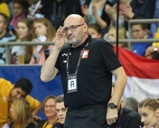 02 12 2017 Germany Bietigheim Handball Womens World Cup International Match Sweden vs Poland Poland Coach Leszek Krowicki