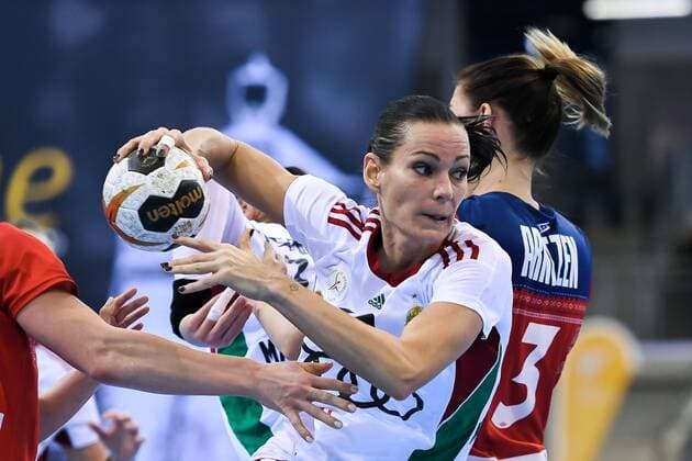 171202 Hungarys Anita Görbicz in the match between Norway and Hungary during the World Cups World Cup on December 2, 2017 in Bietigheim Bissingen  Copyright: CARLxSANDIN BB171202CS091