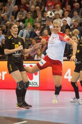 GER IHF World Cup 2017 Denmark DEN vs Montenegro MNE 02 12 2017 EWE Arena Oldenburg Germany 23 IHF World Championship 2017 Womens first round Group C Denmark vs Montenegro in the picture Klavs Bruun JORGENSEN Denmark Headcoach Nordphotox xRojahn nph00300