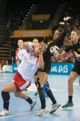 GER IHF World Cup 2017 Denmark DEN vs Montenegro MNE 02 12 2017 EWE Arena Oldenburg Germany 23 IHF World Championship 2017 Womens first round Group C Denmark vs Montenegro in picture Kathrine HEINDAHL Denmark 10 Itana GRBIC Montenegro 96 Nordphotox xRojahn nph00300