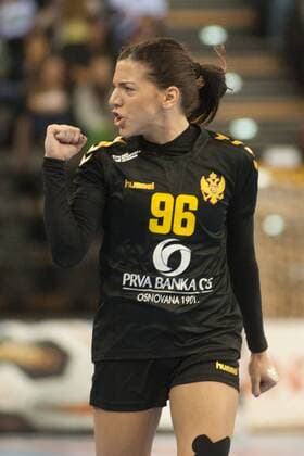GER IHF World Cup 2017 Denmark DEN vs Montenegro MNE 02 12 2017 EWE Arena Oldenburg Germany 23 IHF World Championship 2017 Womens first round Group C Denmark vs Montenegro in picture Itana GRBIC Montenegro 96 Nordphotox xRojahn nph00300
