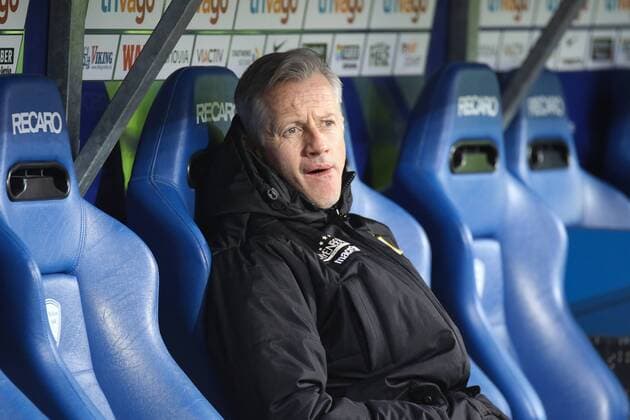 Jens Keller coach Union Berlin on the bench in Bochum before the match Football 2 Bundesliga VfL Bochum vs 1 Fc Union Berlin Bochum 03 12 2017 Bochum Copyright: xMarcxBohla xEibner-Pressefotox EP_bohla