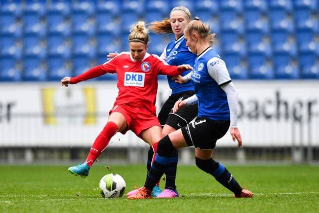 Svenja Huth Potsdam 9 Oliwia Wos DSC Arminia Bielefeld 3 Football DFB Womens Cup DSC Arminia Bielefeld 1 FFC Turbine Potsdam xmkx