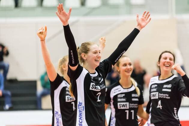 Jubel celebration at Black White Erfurt SWE Volleyball 1 Bundesliga Women Black White Erfurt VC Olympia Berlin xprx