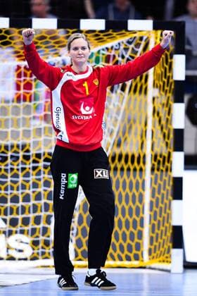 171203 Swedens malady Johanna Bundsen celebrates the match between Hungary and Sweden during the World Cup World Cup on December 3, 2017 in Bietigheim Bissingen  Copyright: CARLxSANDIN BB171203CS043