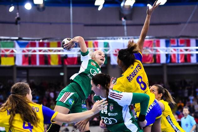 171203 Hungary Noemi Hafra and Swedens Jamina Roberts during the match between Hungary and Sweden during the World Cups World Cup on December 3, 2017 in Bietigheim Bissingen  Copyright: CARLxSANDIN BB171203CS053