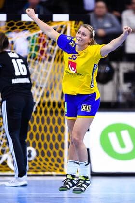 171203 Swedens Isabelle Gullden is looking forward to the match between Hungary and Sweden during the World Cups World Cup on December 3, 2017 in Bietigheim Bissingen  Copyright: CARLxSANDIN BB171203CS062
