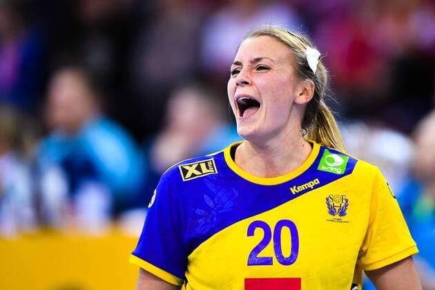 171203 Swedens Isabelle Gullden is looking forward to the match between Hungary and Sweden during the World Cups World Cup on December 3, 2017 in Bietigheim Bissingen  Copyright: CARLxSANDIN BB171203CS066