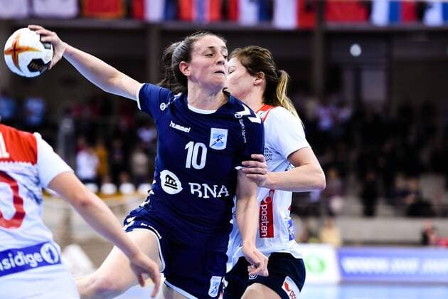 171203 Argentinas Victoria Crivello in the match between Argentina and Norway during the World Cups World Cup on December 3, 2017 in Bietigheim Bissingen  Copyright: CARLxSANDIN BB171203CS105