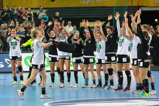 Germany vs Korea South Korea 03 12 2017 23rd IHF Women s Handball World Championship Germany 2017 Preliminary round Group D Germany vs Korea Arena Leipzig Womens Handball World Championship Group D Germany vs South Korea Friederike Gubernatis best player again Best Team Germany Jubilation xjkx