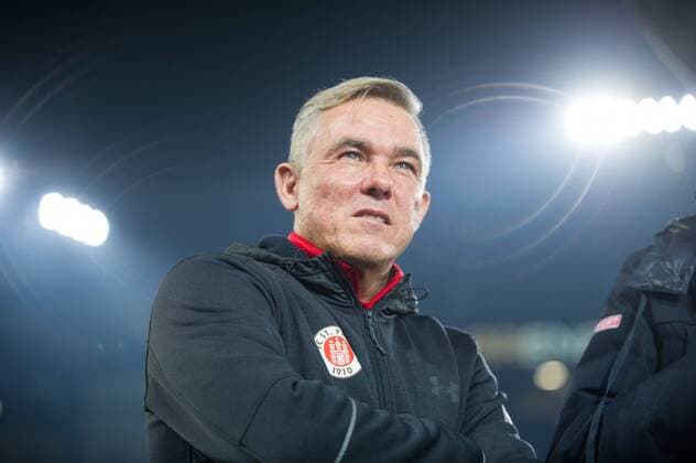 Coach Olaf JANSSEN Pauli Soccer 2 Bundesliga 16 Gameday Arminia Bielefeld BI FC St. Pauli Pauli am 1 12 2017 in Bielefeld Germany Â