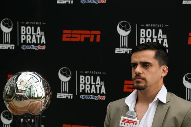 Premio Bola de Prata ESPN SaO PAULO, SP - 04.12.2017: PReMIO BOLA DE PRATA ESPN - Silver Ball Award arrives at its 48th edition this Monday (04) in SP and aims to reward the best athletes of 2017. In Focus Fagner do Corinthians. (Photo: Tom Vieira Freitas Fotoarena) x1442046x  TomxVieiraxFreitas
