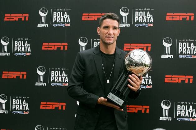 Premio Bola de Prata ESPN SaO PAULO, SP - 04.12.2017: PReMIO BOLA DE PRATA ESPN - Silver Ball Award comes to its 48th edition this Monday (04) in SP and aims to reward the best athletes of 2017. In the Spotlight Thiago Neves do Cruzeiro. (Photo: Tom Vieira Freitas Fotoarena) x1442054x  TomxVieiraxFreitas