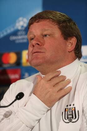 Anderlecht s head coach Hein Vanhaezebrouck pictured during a press conference PK Pressekonferenz of Belgian soccer team RSC Anderlecht, Monday 04 December 2017 in Glasgow, Scotland. Tomorrow Anderlecht is playing the sixth and last game in the group stage of the UEFA Champions League competition against Scottish Celtic Glasgow. VIRGINIExLEFOUR  x05213946x