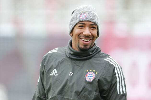Jerome Boateng in a good mood Football FC Bayern München 04 12 2017 Training before the CL match against Paris Saint Germain