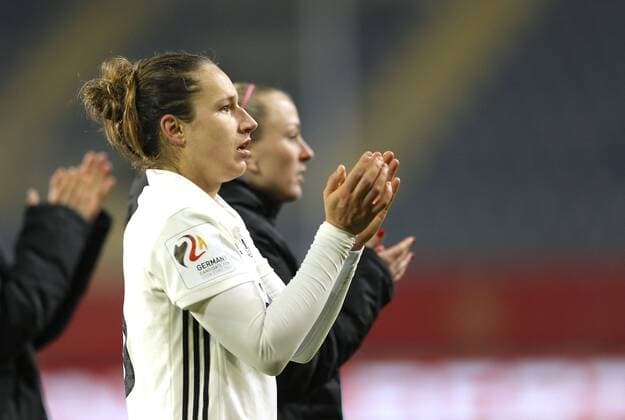 Photo Babett Peter Germany Soccer International Women on Fri 24 11 2017 Germany France 4 0