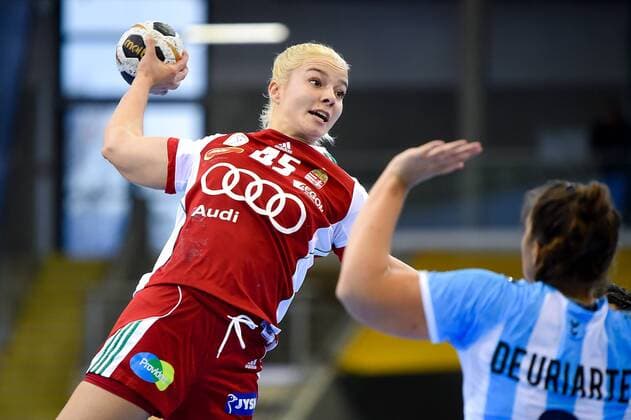 2017.12.05 Bietigheim-Bissingen Pilka reczna Mistrzostwa Swiata w pilce recznej kobiet Wegry - Argentyna N z Noemi Hafra Foto Lukasz Laskowski PressFocus NEWSPIX.PL 2017.12.05 Bietigheim-Bissingen IHF Women s Handball World Championship WM Weltmeisterschaft Hungary v Argentina Noemi Hafra Credit: Lukasz Laskowski PressFocus --- Newspix.pl  20171205_LUK_185
