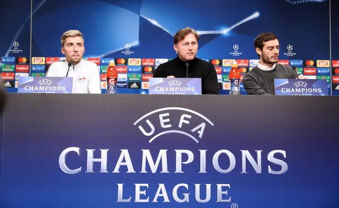 RB Leipzig PK Champions League Leipzig 05 12 2017 Red Bull Arena Football UEFA Champions League Group G 6 Gameday Press Conference on the eve of the match RB Leipzig vs Besiktas Istanbul In the picture v l Kevin Kampl Coach Ralph Hasenhüttl Hasenhuettl and Benjamin Ippoliti Press spokesman all RB Leipzig