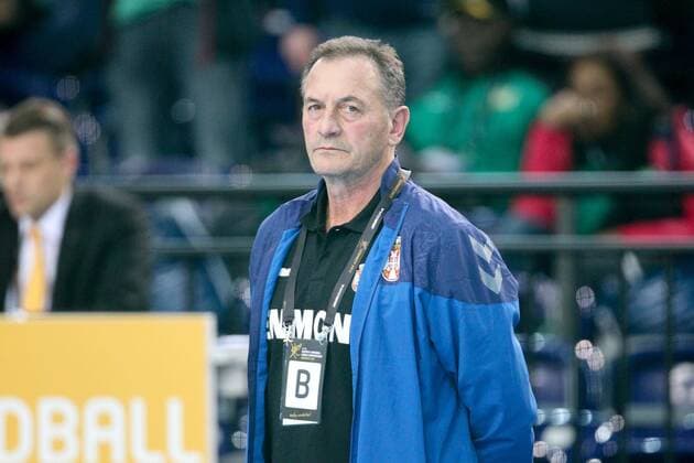 Germany Serbia Handball Women WC Leipzig 05 12 2017 Arena Leipzig World Cup 2017 Handball Women Preliminary Group D Germany GER vs Serbia SRB Pictured coach Ljubomir OBRADOVIC Serbia