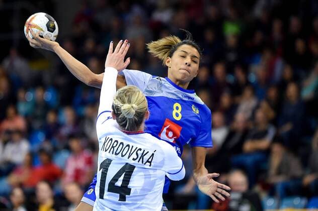 Handball, WM Damen, Schweden - Tschechien 2017.12.05 Bietigheim-Bissingen Pilka reczna Mistrzostwa Swiata w pilce recznej kobiet Szwecja - Czechy N z Jamina Roberts in action Foto Lukasz Laskowski PressFocus NEWSPIX.PL 2017.12.05 Bietigheim-Bissingen IHF Women s Handball World Championship WM Weltmeisterschaft Sweden v Czech Republic Jamina Roberts in action Credit: Lukasz Laskowski PressFocus --- Newspix.pl  20171205_LUK_212