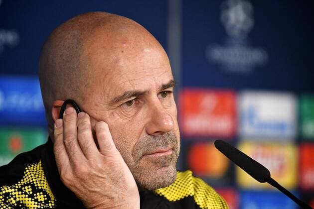 Borussia Dortmund Presser Borussia Dortmund manager Peter Bosz during a press conference PK Pressekonferenz at the Estadio Santiago Bernabeu, Madrid Content Not Available For UK Newspapers Copyright: xKristianxKanex FIL-11055-0016