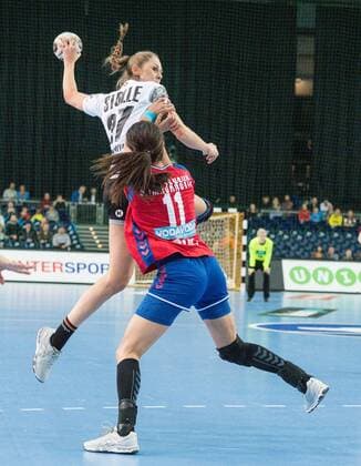 GER IHF World Cup 2017 Germany GER vs South Korea KOR 05 12 2017 Arena Leipzig GER IHF World Cup 2017 Germany GER vs South Korea KOR pictured Alicia Stolle 37 Germany Sanja Damnjanovic 11 Serbia nordphotoxDostmann nph00325