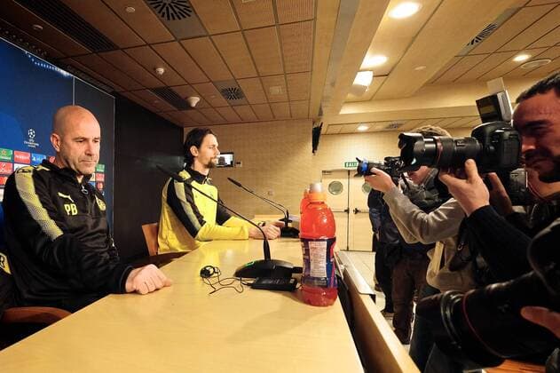 Borussia Dortmund Presser Borussia Dortmund manager Peter Bosz (left) and Neven Suboti? (right) during a press conference PK Pressekonferenz at the Estadio Santiago Bernabeu, Madrid Content Not Available For UK Newspapers Copyright: xKristianxKanex FIL-11055-0019