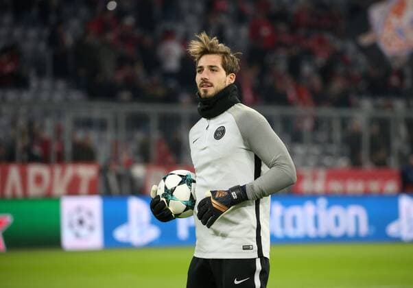 Soccer UEFA Champions League FC Bayern Munich Paris Saint Germain on 05 12 2017 in the Allianz Arena Group B Gameday 6 Season 2017 18 xmdx Kevin TRAPP 1 goalkeeper Paris Saint Germain at warm up Bayern Munich Paris Saint Germain