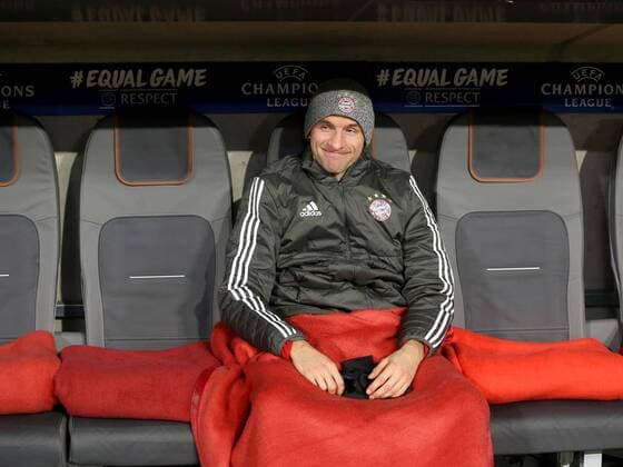 Thomas Mueller FC Bayern Muenchen 25 on bench FC Bayern Munich vs Paris Saint Germain Champions League Soccer 05 12 2017 Muenchen Copyright: xLanger Eibner-Pressefotox EP_HLR
