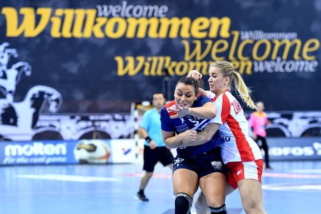 171205 Polands Daria Zawistowska and Norways Nora Dark during the match between Norway and Poland during the World Cup on December 5, 2017 in Bietigheim Bissingen  Copyright: CARLxSANDIN BB171205CS094