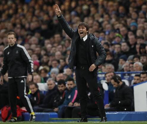 Antonio Conte manager of Chelsea shouts from the touchline during the Champions League Group C match at the Stamford Bridge, London. Picture date: December 5th 2017. Picture credit should read: David Klein Sportimage EDITORIAL USE ONLY. No use with unauthorised audio, video, data, fixture lists, club league logos or live services. Online in-match use limited to 120 images, no video emulation. No use in betting, games or single club league player publications.