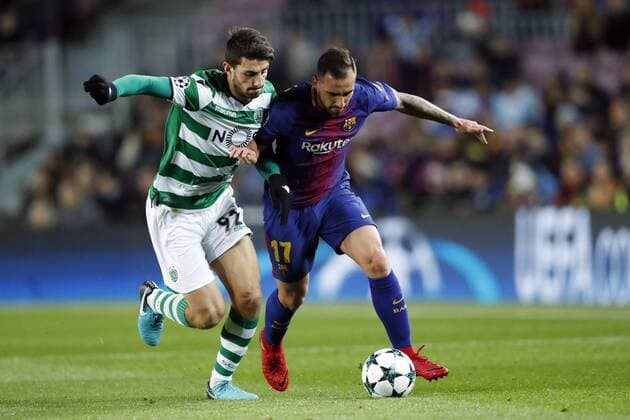 (l-r) Cristiano Piccini of Sporting Club de Portugal, Paco Alcacer of FC Barcelona Barca during the UEFA Champions League group D match between FC Barcelona and Sporting Club de Portugal on December 05, 2017 at the Camp Nou stadium in Barcelona, Spain. UEFA Champions League 2017 2018 xVIxVIxImagesx xMauricexvanxSteenxIVx 9493223