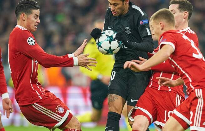 NEYMAR PSG 10 tackle action against the ball against James RODRIGUEZ FCB 11 Joshua KIMMICH FCB 32 FC BAVARIA MUENCHEN PARIS SG Group stage return match Soccer UEFA Champions League Munich 05 12 2017 CL season 2017 2018 FCB SG Paris
