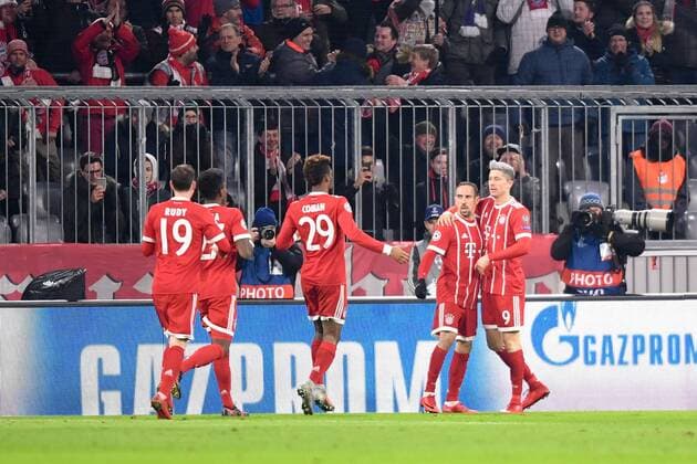 09 Robert Lewandowski (bay) - 07 Franck RIBERY (bay) - JOIE FOOTBALL : Bayern Munich vs Paris SG - Ligue des Champions - 05 12 2017 AnthonyBIBARD FEP Panoramic 