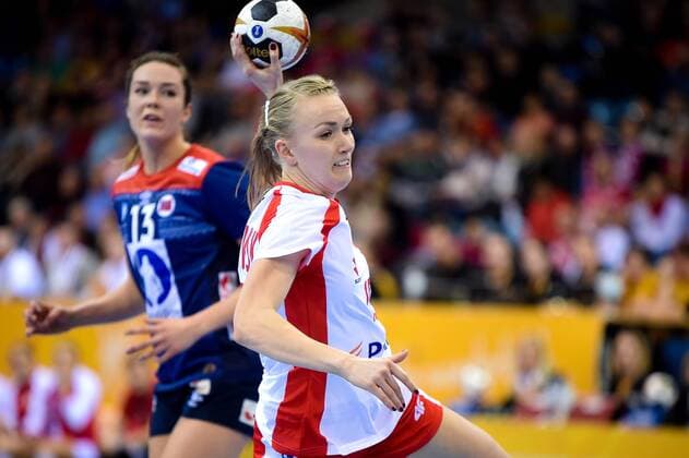 Handball, WM Damen, Norwegen - Polen 2017.12.05 Bietigheim-Bissingen Pilka reczna Mistrzostwa Swiata w pilce recznej kobiet Norwegia - Polska N z Katarzyna Janiszewska of Poland in action Foto Lukasz Laskowski PressFocus NEWSPIX.PL 2017.12.05 Bietigheim-Bissingen IHF Women s Handball World Championship WM Weltmeisterschaft Norway - Poland Katarzyna Janiszewska of Poland in action Credit: Lukasz Laskowski PressFocus --- Newspix.pl  20171205_LUK_287