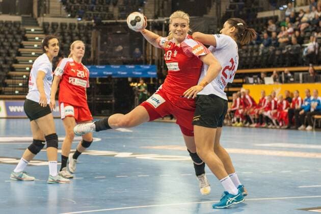 GER IHF World Cup 2017 DEN Denmark vs Tunisia TUNE 05 12 2017 EWE Arena Oldenburg Germany 23 IHF World Championship 2017 Women first round Group C Denmark vs Tunisia in picture Kathrine HEINDAHL DEN 10 Ines KHOUILDI TUN 24 Nordphotox xRojahn nph00300