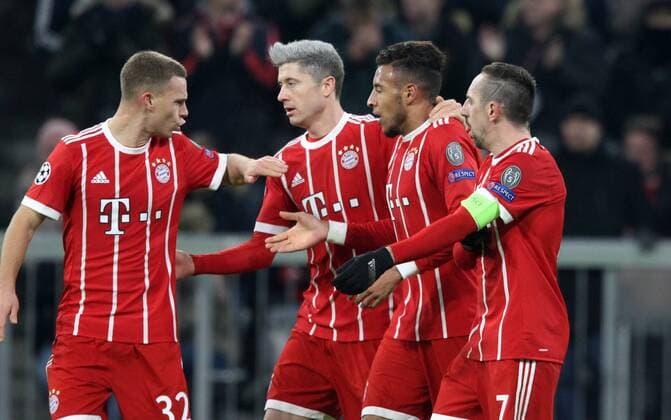 Soccer UEFA Champions League FC Bayern Muenchen Paris Saint Germain on 05 12 2017 in the Allianz Arena Group B Gameday 6 Season 2017 18 xmdx 2 0 Corentin TOLISSO 24 FC Bayern Muenchen goaljubel FC Bayern Muenchen Paris Saint Germain