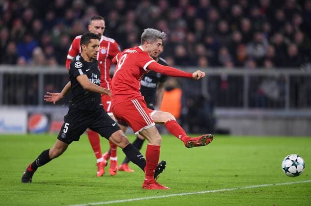 FOOTBALL CHAMPIONS LEAGUE SEASON 2017 2018 GROUP PHASE FC Bayern Muenchen Paris Saint Germain 05 12 2017 Robert Lewandowski FC Bayern Muenchen scored the goal for 1 0 Muenchen
