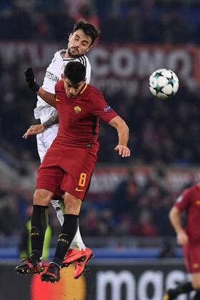 As Roma 05 12 2017 - Champions League Roma-Qarabag foto Antonello Sammarco Image nella foto: Diego Perotti-Miguel Marcos Madera 