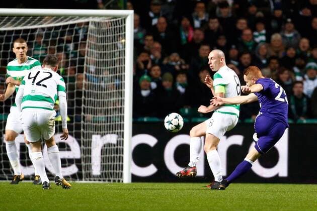 GLASGOW,SCOTLAND - DECEMBER 05 :Adrien Trebel midfielder of RSC Anderlecht during the Champions League Group B match between Celtic FC and Rsc Anderlecht on December 05, 2017 in Glasgow, Scotland, 5 12 2017 FOOTBALL : Celtic Glasgow vs Anderlecht - Ligue Des Champions - 05 12 2017 PhotoNews Panoramic 