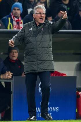 Muenchen Germany 05 12 2017 UEFA Champions League 2017 18 Season Group Stage Group B 6 Matchday FC Bayern Munich Paris Saint Germain Head Coach Jupp Heynckes FCB gestures DeFodi048