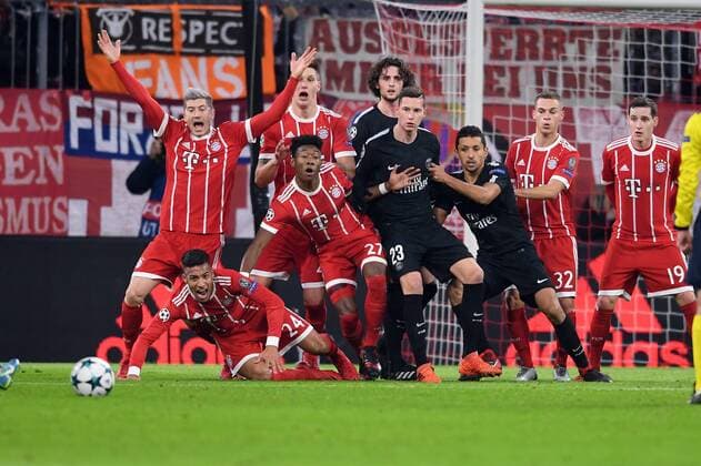 FOOTBALL CHAMPIONS LEAGUE SEASON 2017 2018 GROUP PHASE FC Bayern Muenchen Paris Saint Germain 05 12 2017 Full action in the Bayern wall v l Robert Lewandowski Corentin Tolisso Niklas Suele David Alaba Joshua Kimmich and Sebastian Rudy Muenchen