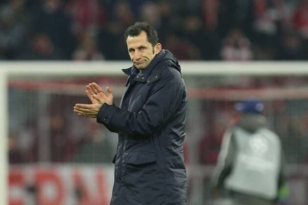 disappointment with sports director Hasan Salihamidzic FC Bayern Muenchen after the final whistle Bayern Munich vs Paris Saint Germain Football Preliminary Champions League 05 12 2017 Munich Bavaria Germany Copyright: xkolbert-press ChristianxKolbertx