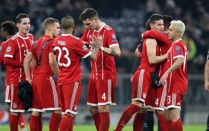 Soccer UEFA Champions League Bayern Munich Paris Saint Germain on 05 12 2017 in the Allianz Arena Group B Matchday 6 Season 2017 18 xmdx 3 1 Victory for FC Bayern München Victory for FC Bayern Munich Paris Saint Germain