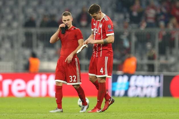 Disappointment at Joshua Kimmich 32 Bayern Munich Niklas Suele 4 FC Bayern Muenchen after the final whistle Bayern Munich vs Paris Saint Germain Football Preliminary Round Champions League 05 12 2017 Munich Bavaria Germany Copyright: xkolbert-press ChristianxKolbertx