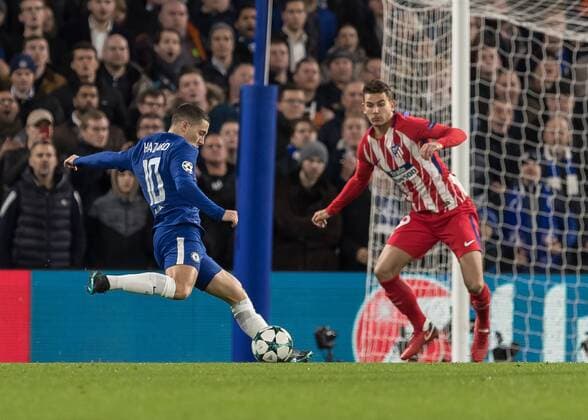 Football - 2017 2018 UEFA Champions League - Group C: Chelsea vs. Atletico Madrid Eden Hazard (Chelsea FC) with a shot at the Atletico goal at Stamford Bridge. COLORSPORT DANIEL BEARHAM  csp_che_atl_051217_