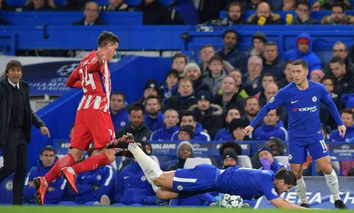 Chelsea v Atletico Madrid UEFA Champions League ?lvaro Morata of Chelsea is fouled by Jos? Gim?nez of Atletico Madrid during the UEFA Champions League match at Stamford Bridge, London Content Not Available For UK Newspapers Copyright: xSimonxDaelx FIL-11053-0060