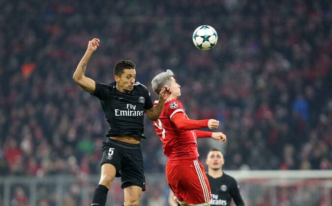 FC Bayern Munich Paris St Germain Germany Munich 05 12 2017 Football Champions League Season 2017 2018 Group Stage 6 Gameday FC Bayern Munich Paris St Germain v L Marquinhos Paris St Germain Robert Lewandowski FC Bayern Munich